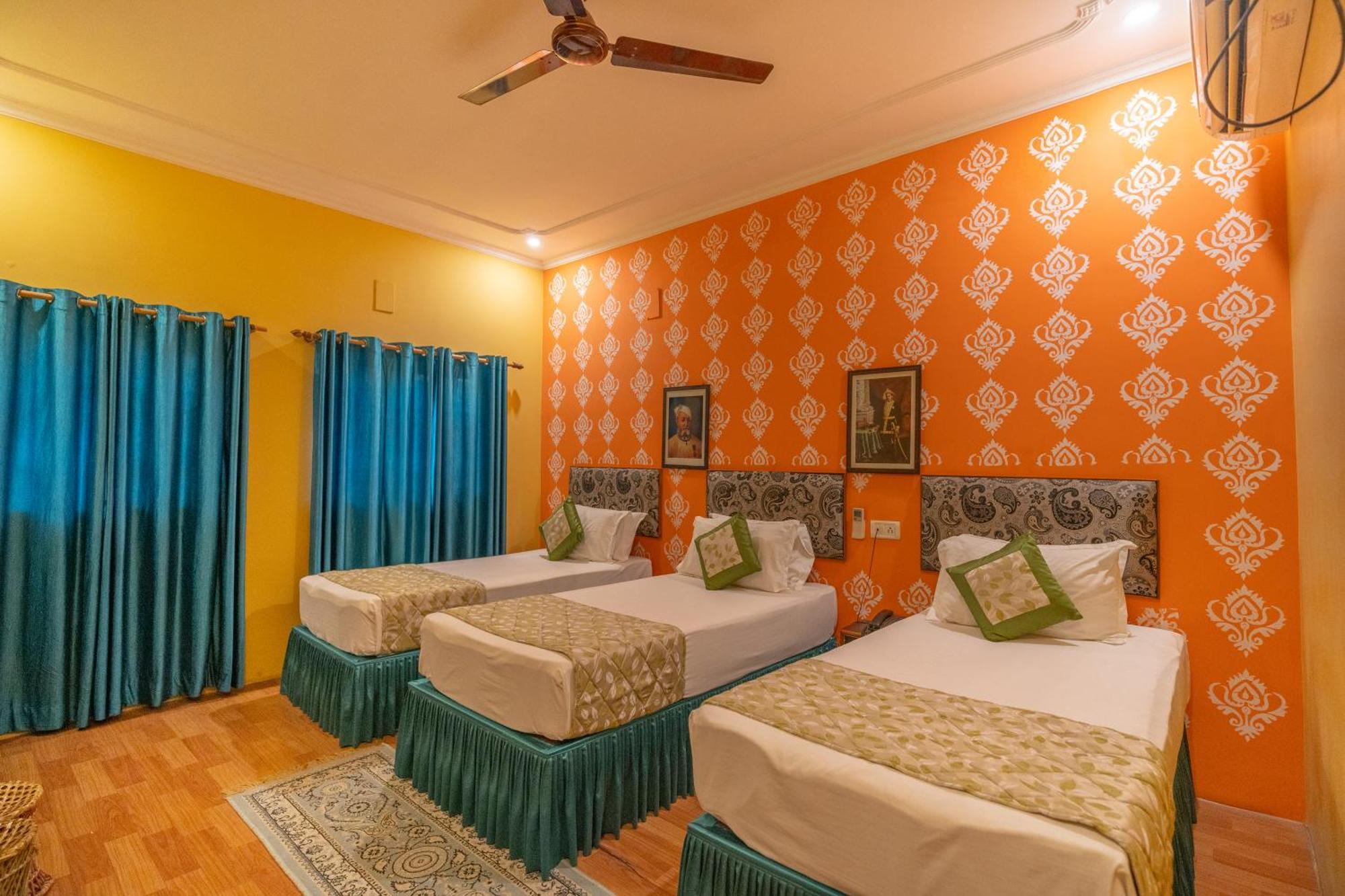 Tara Guest House Варанаси Экстерьер фото