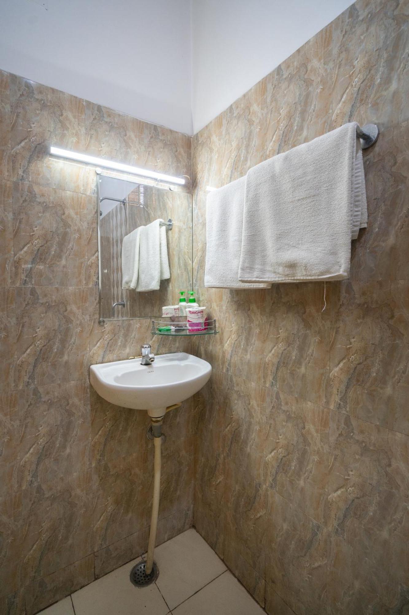 Tara Guest House Варанаси Экстерьер фото