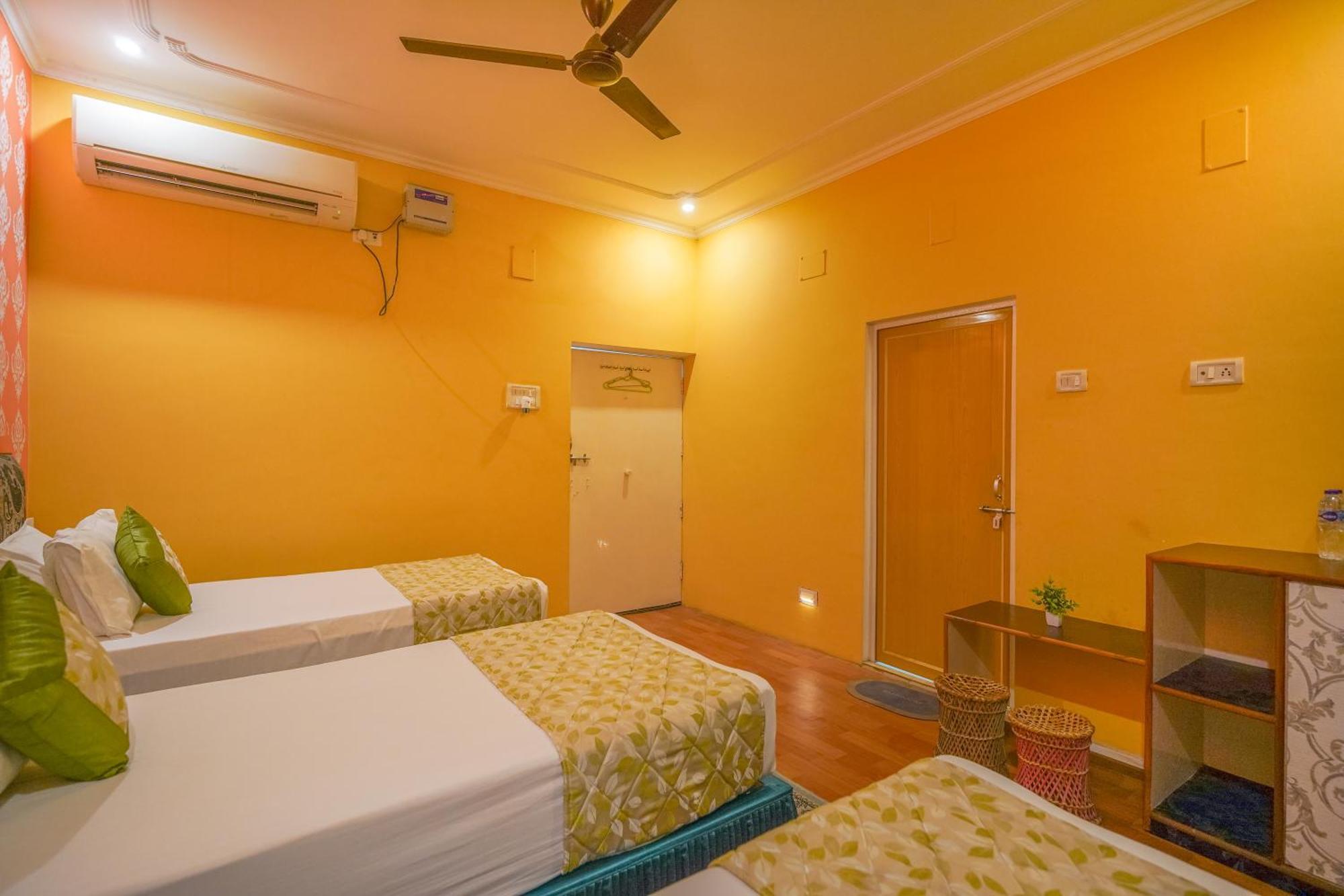 Tara Guest House Варанаси Экстерьер фото