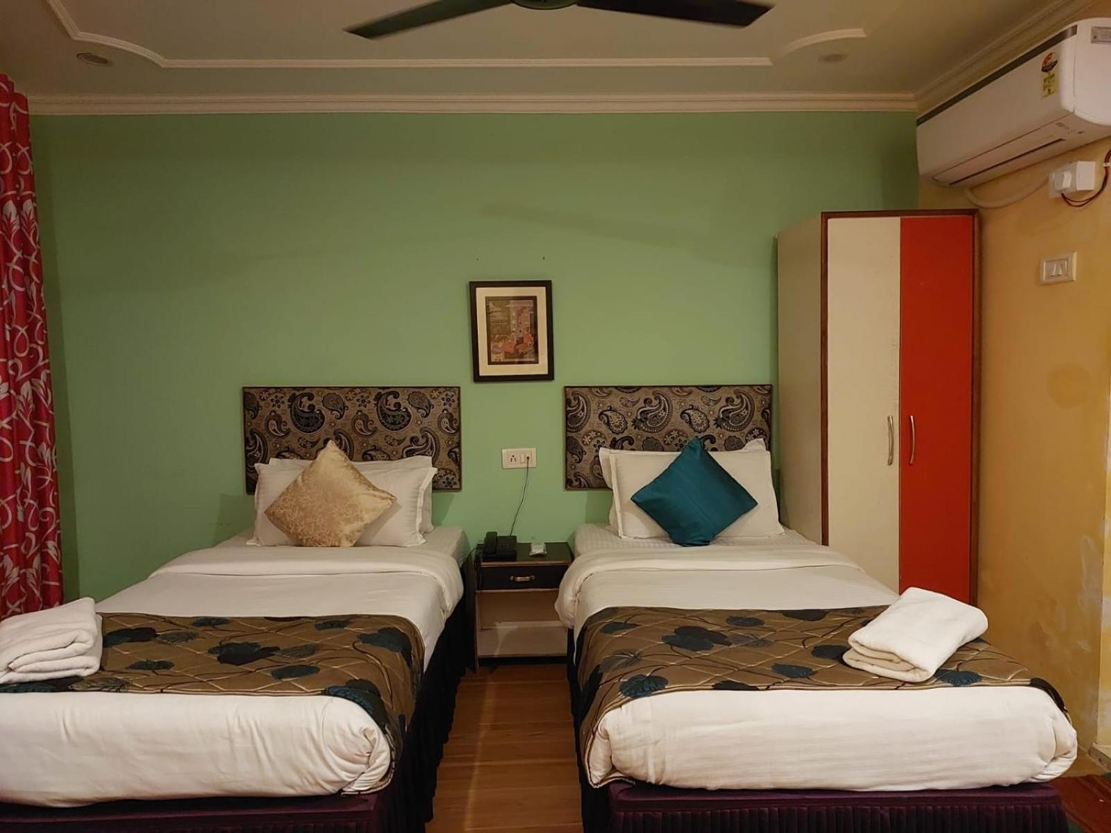 Tara Guest House Варанаси Экстерьер фото