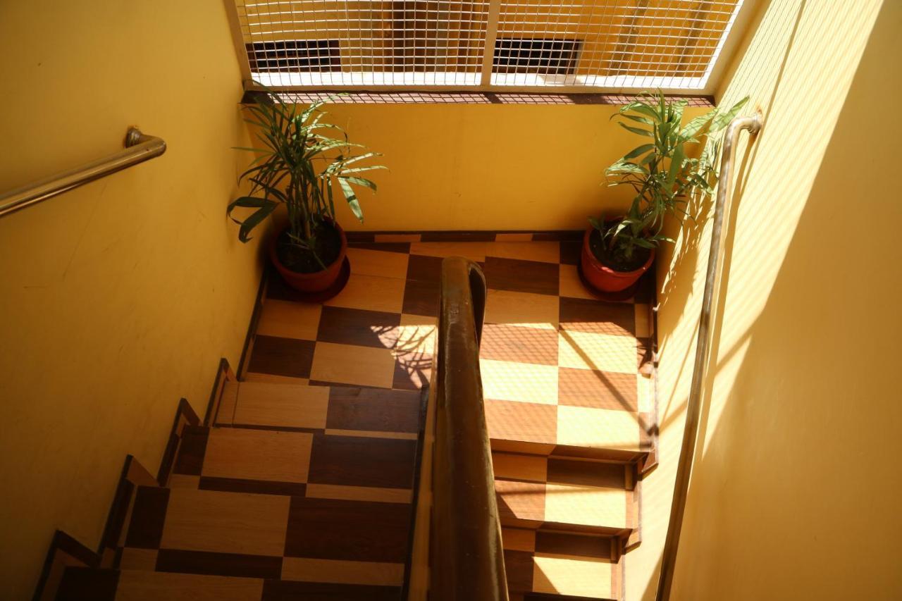 Tara Guest House Варанаси Экстерьер фото