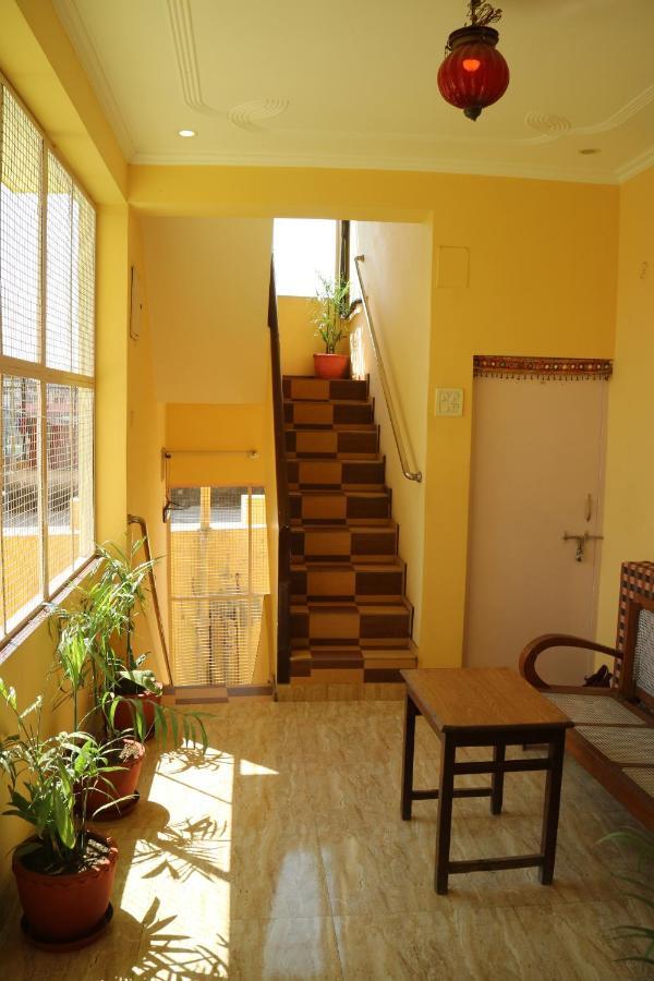 Tara Guest House Варанаси Экстерьер фото